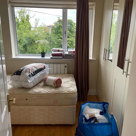 Pre & Post Flight 5m-dublin Airport 20m Dublin Centre Nyaraló Swords