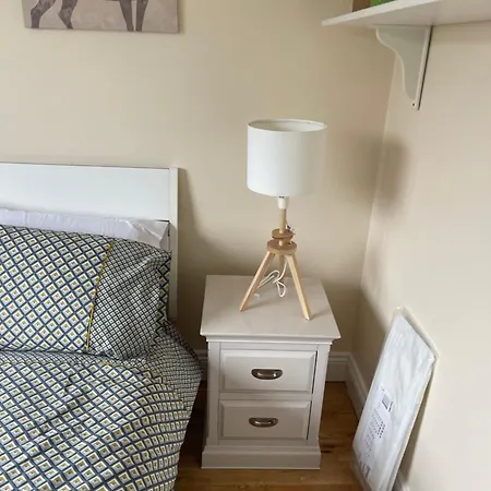 Pre & Post Flight 5m-dublin Airport 20m Dublin Centre Nyaraló Swords